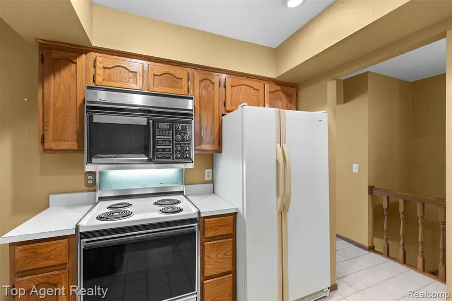 13760 Provincial, Sterling Heights, MI 48313 - #3