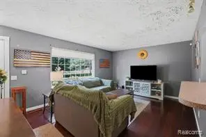 7208 Banks, Waterford, MI 48327 - #2