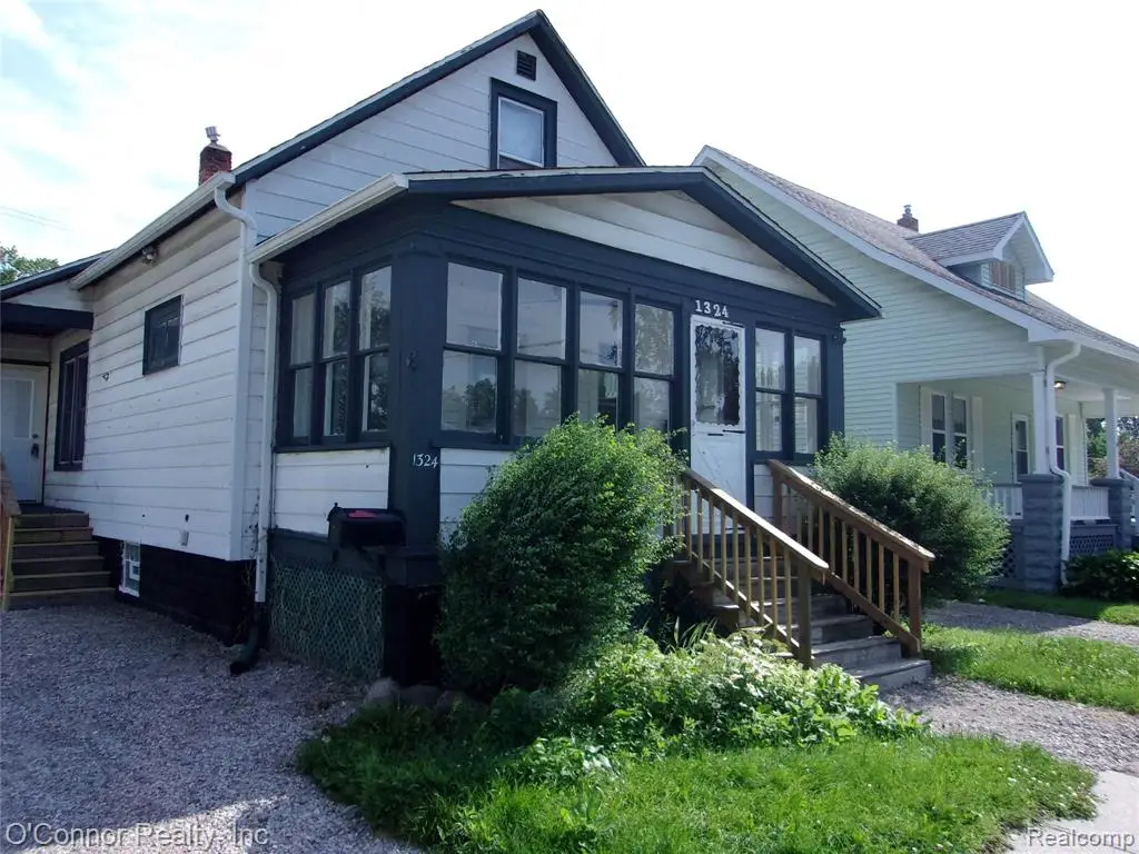 1324 Wells, Port Huron, MI 48060 - #1