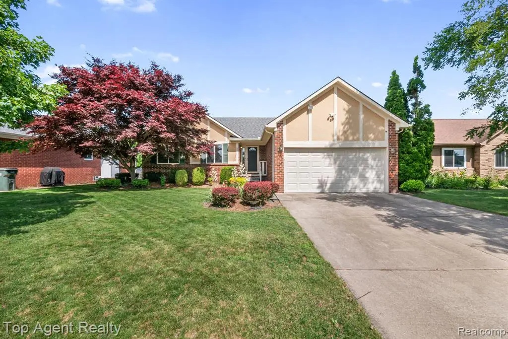 52806 Muirfield, New Baltimore, MI 48051 - #1