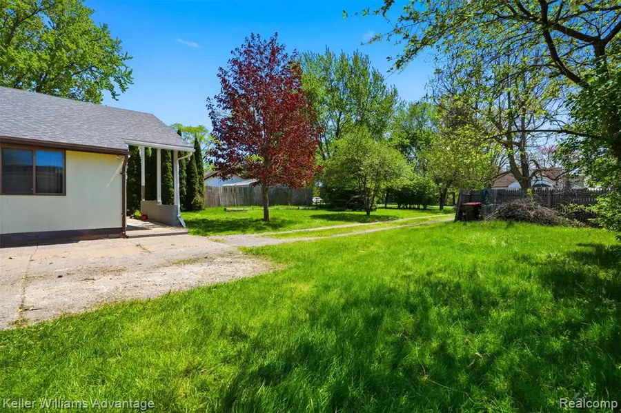 19730 Hilton, Southfield, MI 48075 - #3