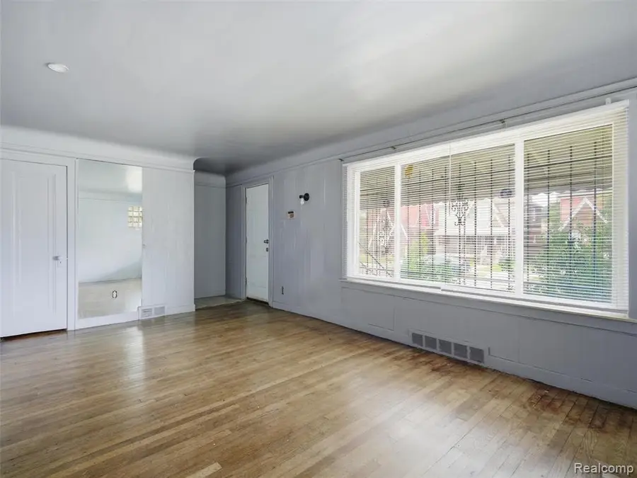 15094 Sorrento, Detroit, MI 48227 - #3