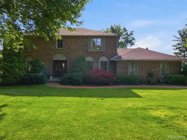 28854 Eton, Farmington Hills, MI 48331