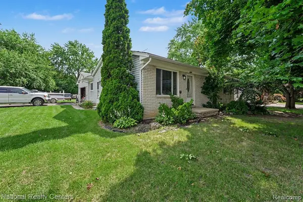 4771 Hatchery, Waterford, MI 48329