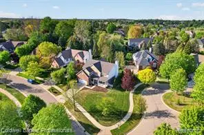 1357 Kentfield, Rochester, MI 48307