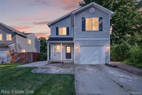 8923 Ash, Whitmore Lake, MI 48189