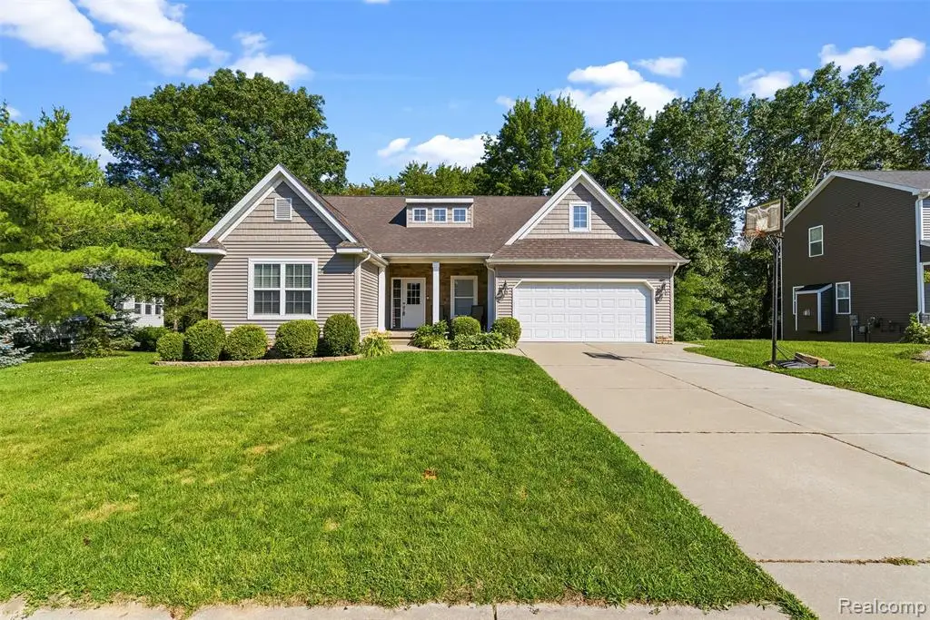 9285 Pine Walk, Linden, MI 48451 - #1