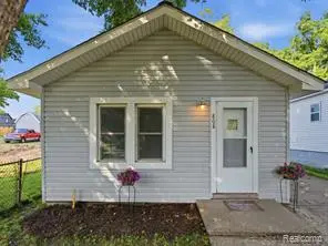 808 Corwin, Pontiac, MI 48340