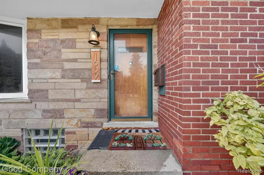 1609 W 12 Mile, Royal Oak, MI 48073 - #3
