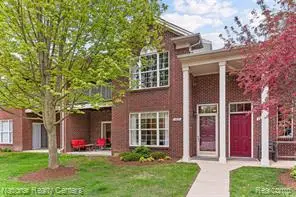 1637 Deepwood, Rochester, MI 48307