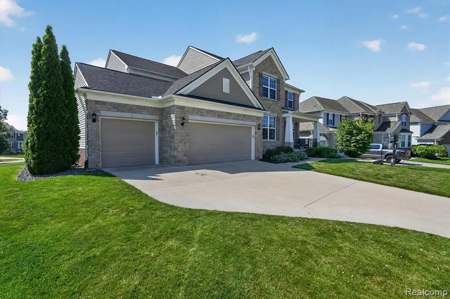 58491 Winnowing, South Lyon, MI 48178 - #3