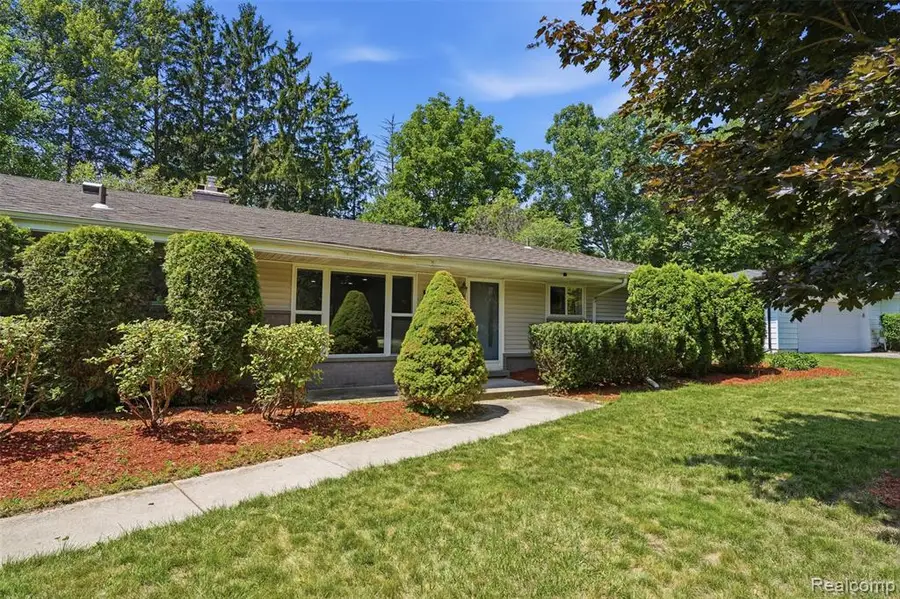 7264 S Tratham, West Bloomfield, MI 48322 - #2