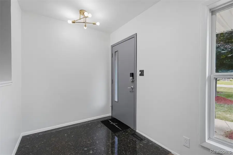 7264 S Tratham, West Bloomfield, MI 48322 - #3
