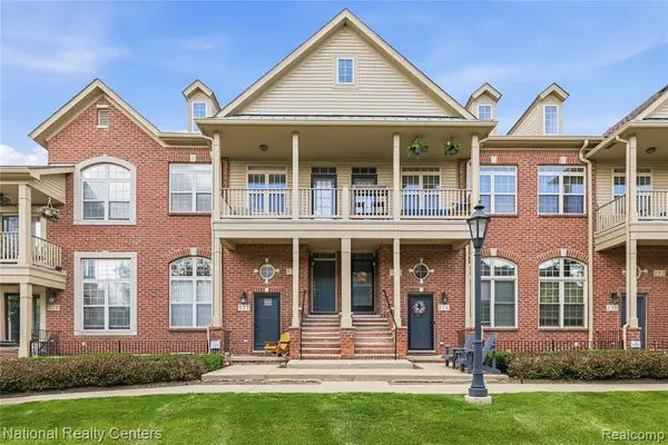 128 Sandy, Walled Lake, MI 48390