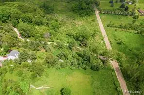 000 Rose Hill Rd, Pinckney, MI 48169 - #3