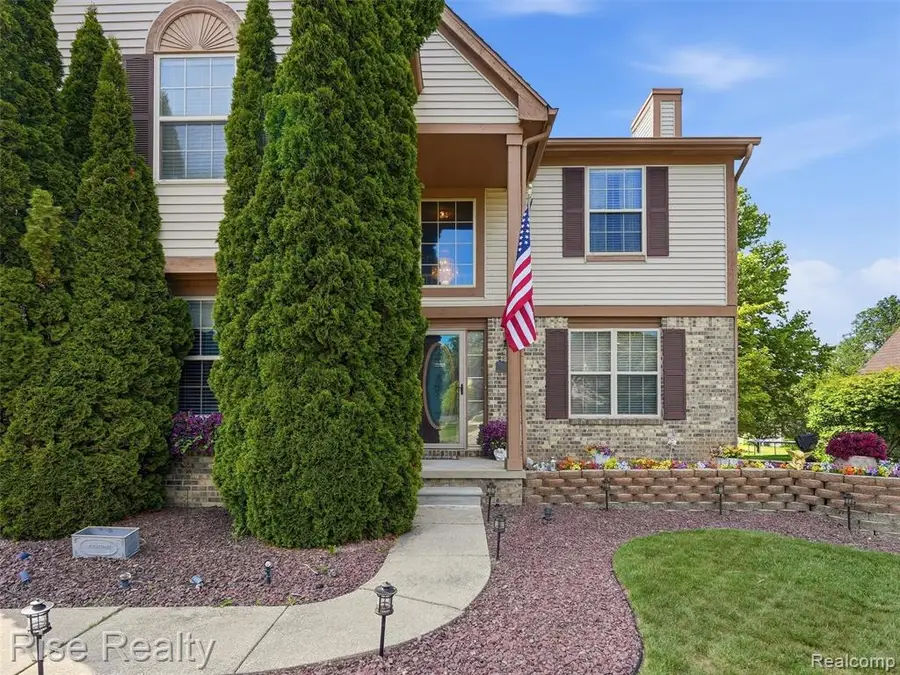 8324 Sherwood, Grand Blanc, MI 48439 - #2
