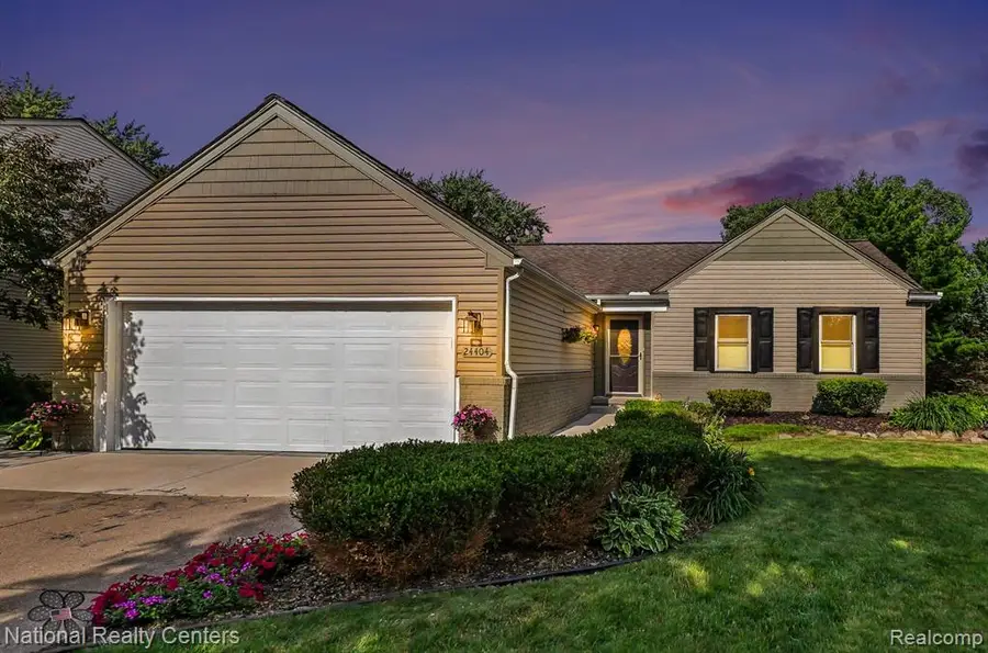 24404 Jamestowne Road, Novi, MI 48375 - #2