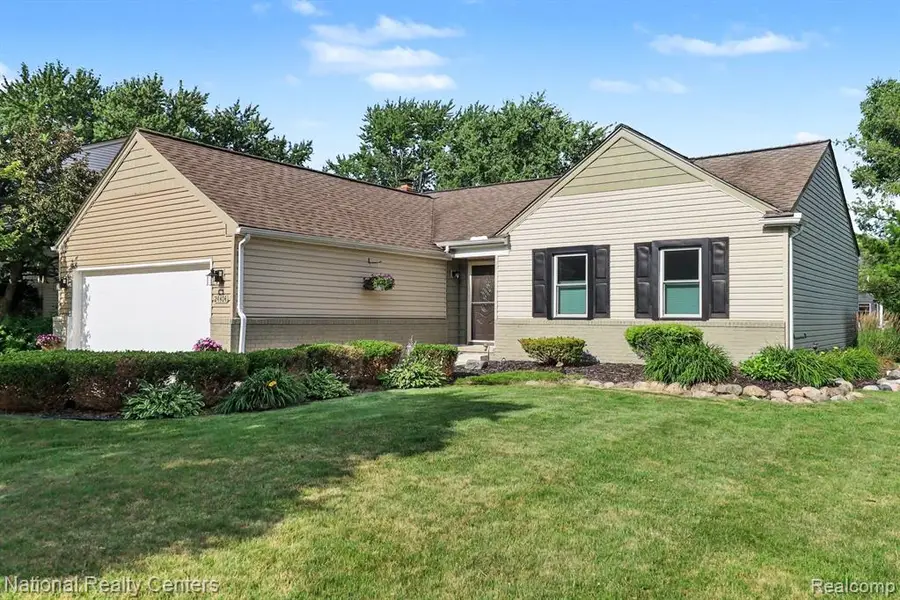 24404 Jamestowne Road, Novi, MI 48375 - #3