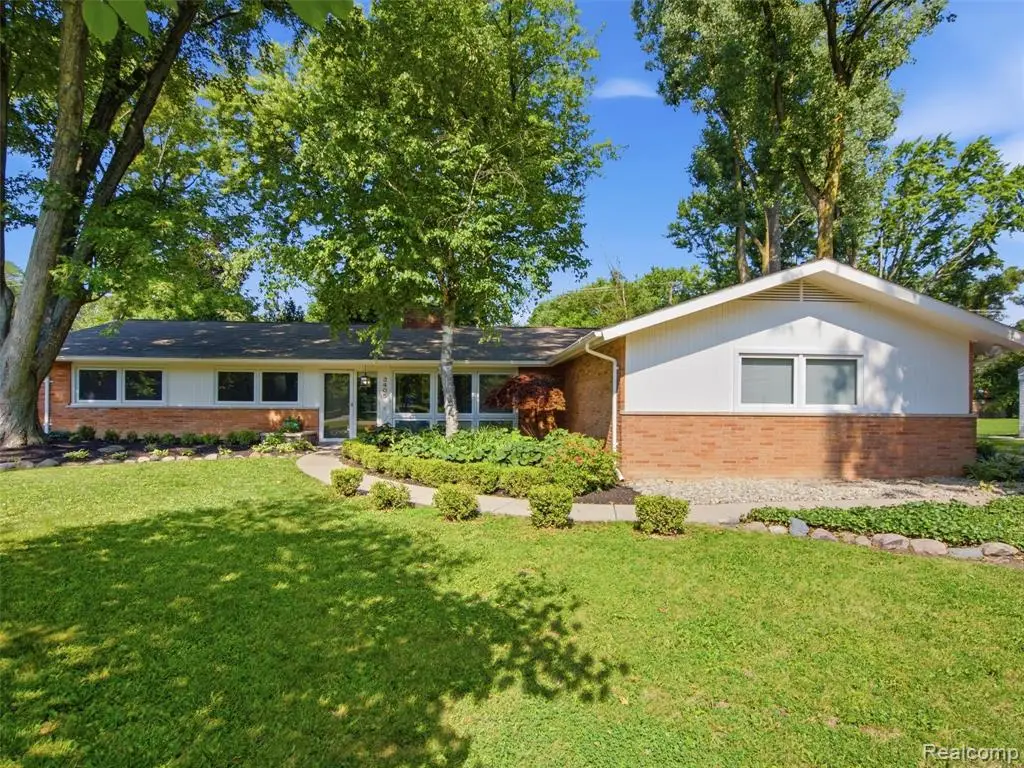3405 Upton, Troy, MI 48084 - #1