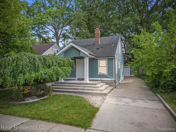 1574 Cole, Birmingham, MI 48009
