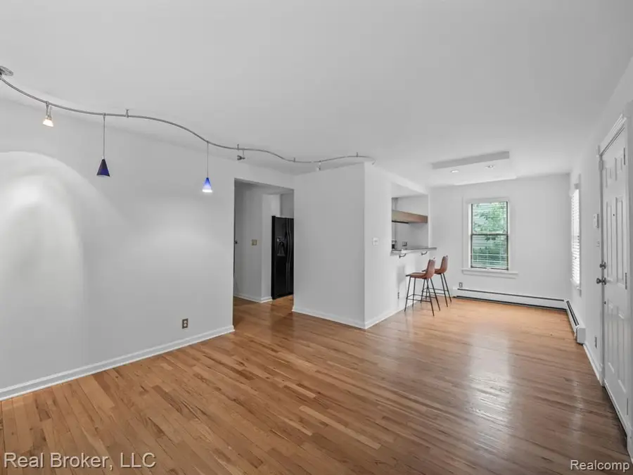 1574 Cole, Birmingham, MI 48009 - #3