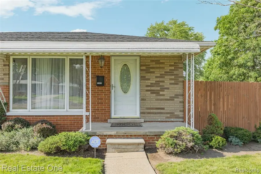 11927 Engleman, Warren, MI 48089 - #2