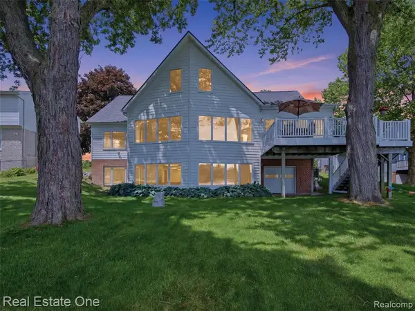 9400 Sashabaw, Clarkston, MI 48348
