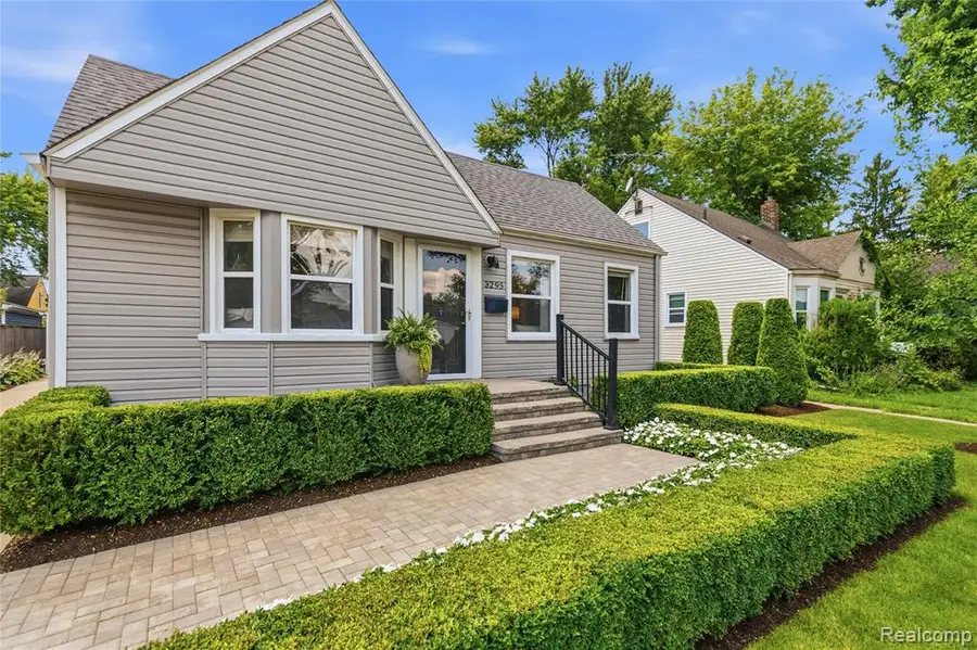 3295 Cumberland, Berkley, MI 48072 - #2