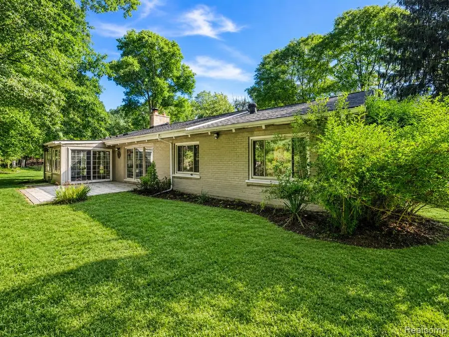 31555 Westlady, Beverly Hills, MI 48025 - #2
