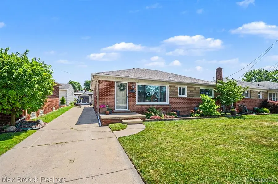 27720 Jefferson, Saint Clair Shores, MI 48081 - #2