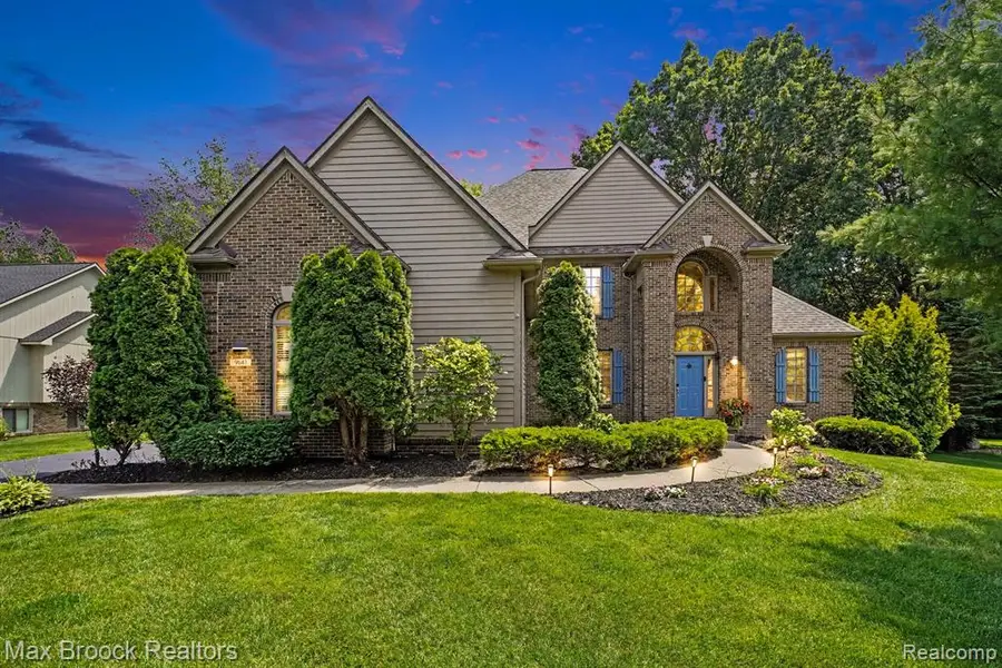 9843 Oak Valley, Clarkston, MI 48348 - #3