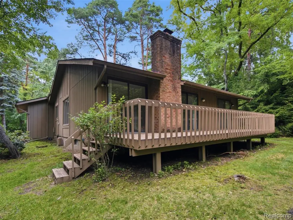 2281 Forest, West Bloomfield, MI 48324 - #1