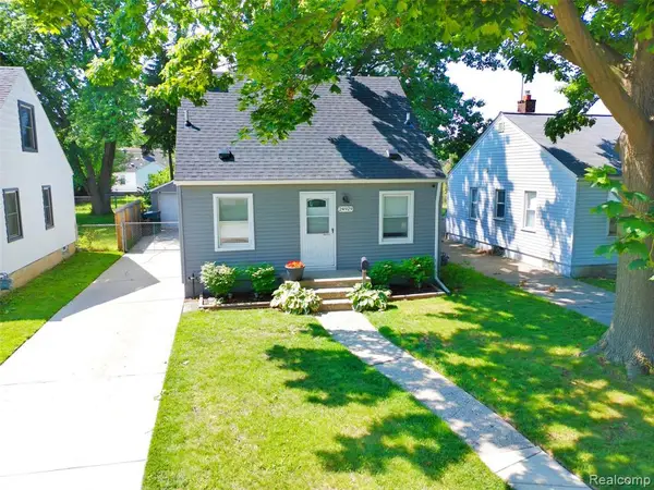 24929 Cooke, Dearborn, MI 48124