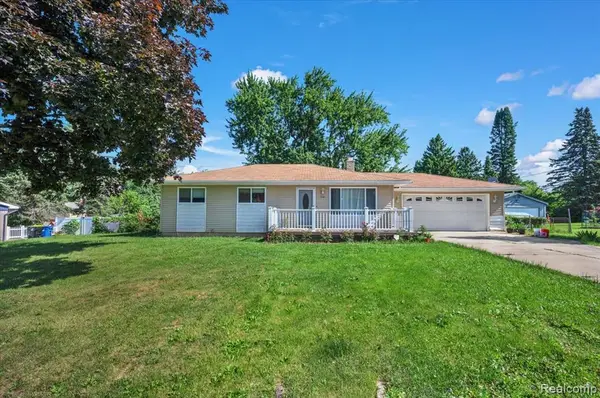 2141 Willot, Auburn Hills, MI 48326