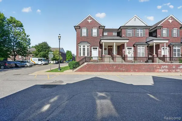 53118 Providence #41, Utica, MI 