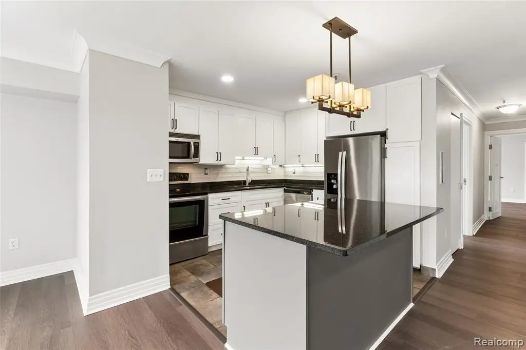 1001 W Jefferson #2a, Detroit, MI 48226 - #1