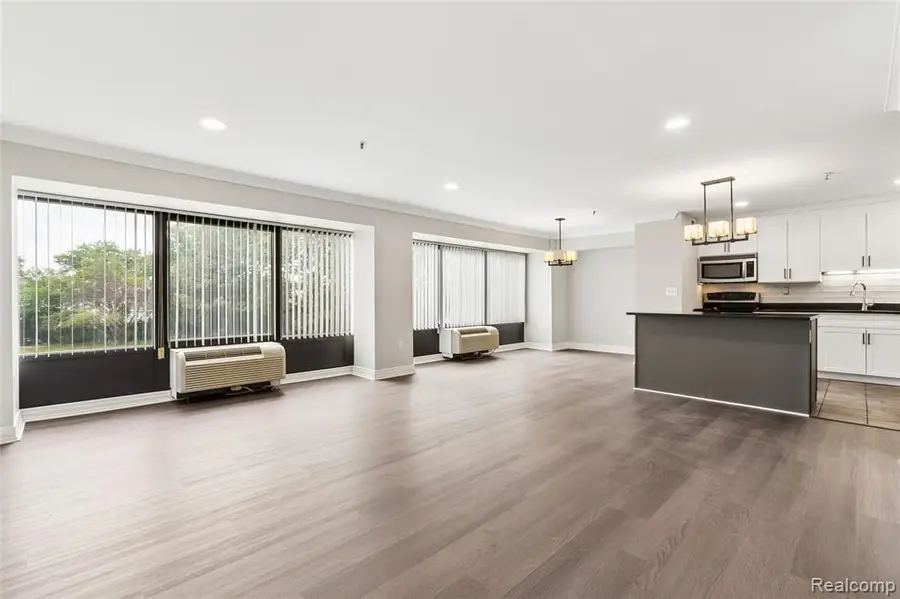 1001 W Jefferson #2a, Detroit, MI 48226 - #3