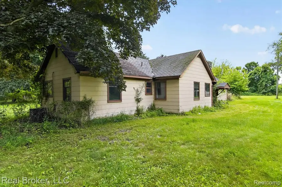 27483 Pontiac, South Lyon, MI 48178 - #3