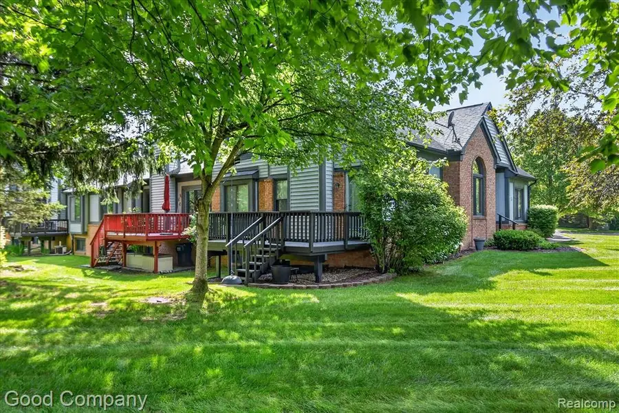 2701 Lochmoor, Lake Orion, MI 48360 - #2