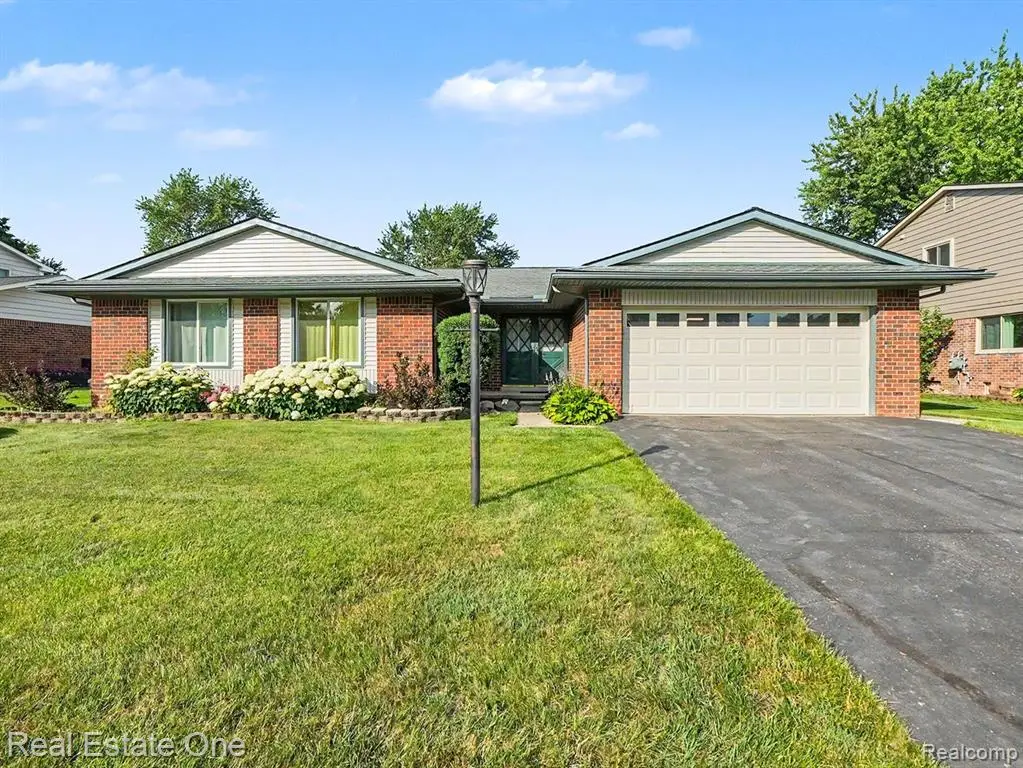 22550 Brookforest, Novi, MI 48375 - #1