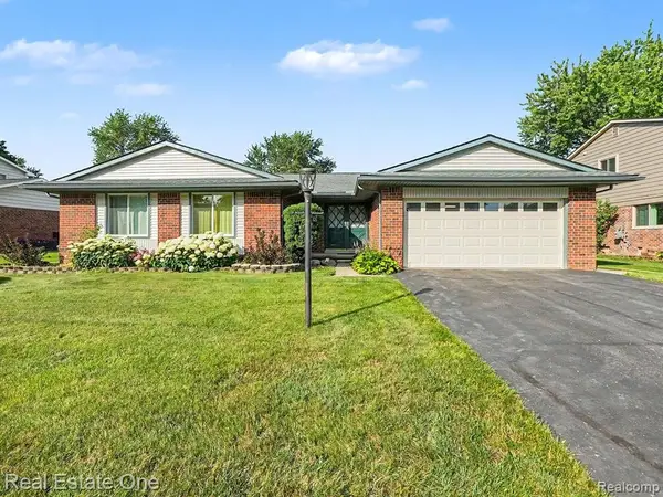 22550 Brookforest, Novi, MI 48375