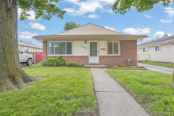 12400 Arcola, Livonia, MI 48150