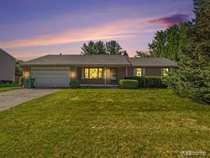 415 Bennington, Saline, MI 48176 - #1