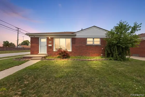 19111 Ike, Roseville, MI 48066