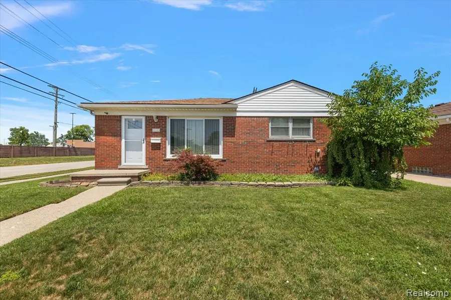 19111 Ike, Roseville, MI 48066 - #2