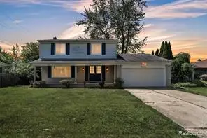 28595 Sann Carlos, Southfield, MI 48076