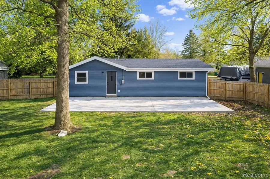 203 Chaney, Van Buren, MI 48111 - #2