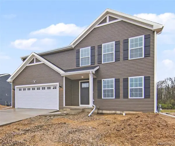 221 Wildflower, Hillsdale, MI 