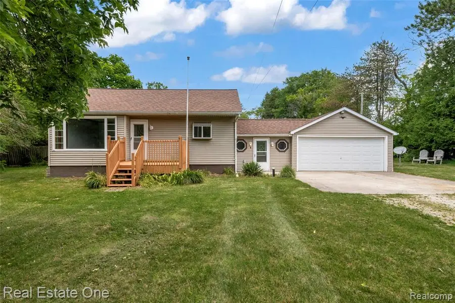 6710 Griswold, Kimball, MI 48074 - #2