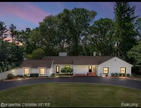 1257 Charrington, Bloomfield Hills, MI 48301 - #2